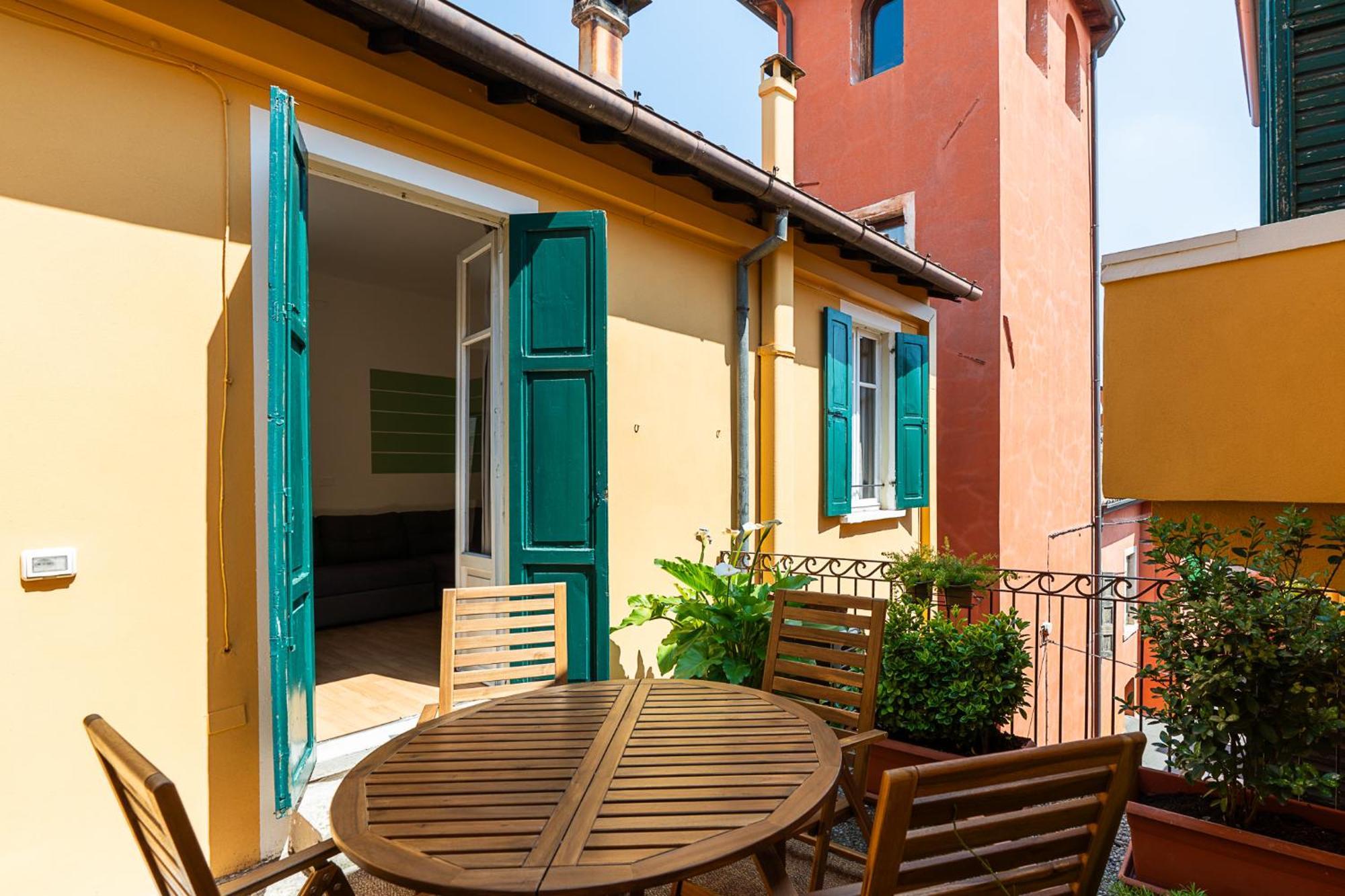 Palazzo Delle Guglie By Postcardsfrom — Fotos 1